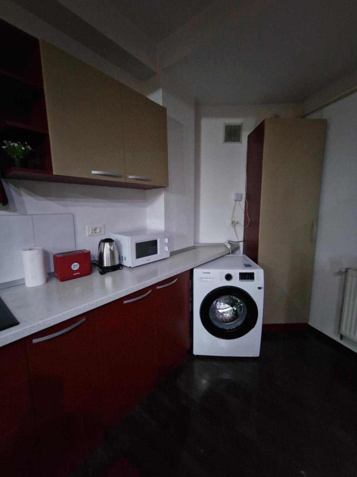 Hotel Jolie Apartments Galati  Ruang foto