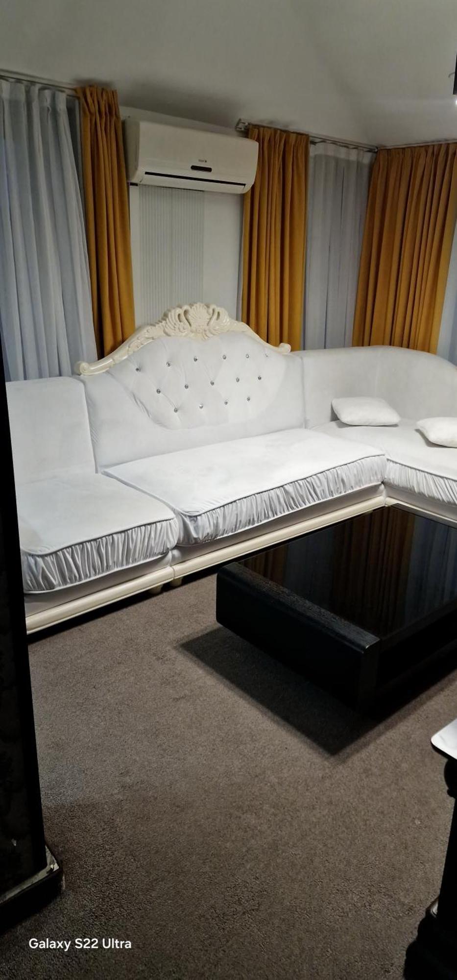 Hotel Jolie Apartments Galati  Bagian luar foto